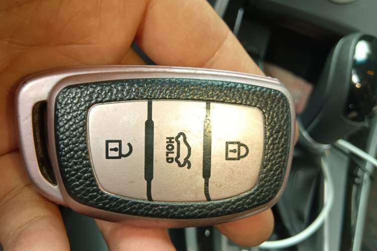 Used Hyundai Elantra (5th Generation / Langdong) 2016 1.6L Automatic Prestige Model Vehicle Key