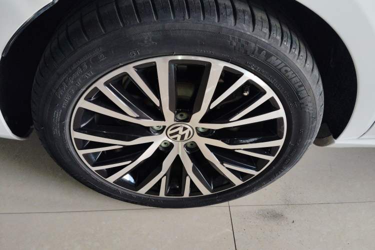 Used Volkswagen FAW-Volkswagen CC 2013 3.0 FSI V6
