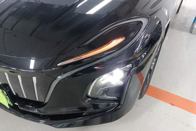 Used Hongqi E-QM5 2023 Revised Version Basic Travel Edition
