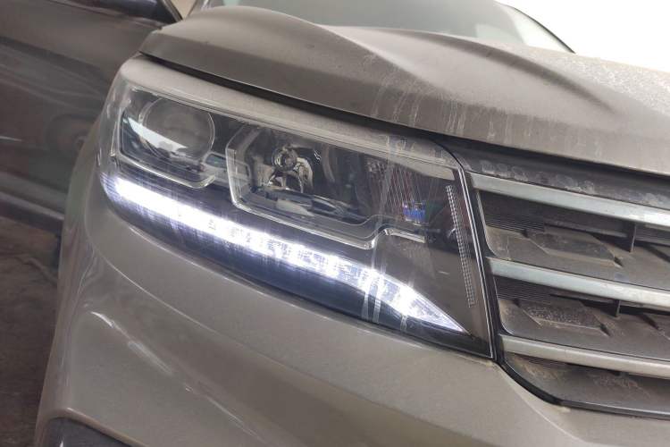 Used FORTHING Joyear X5 2017 Jingxiang Series 1.5T Manual Luxury Model
