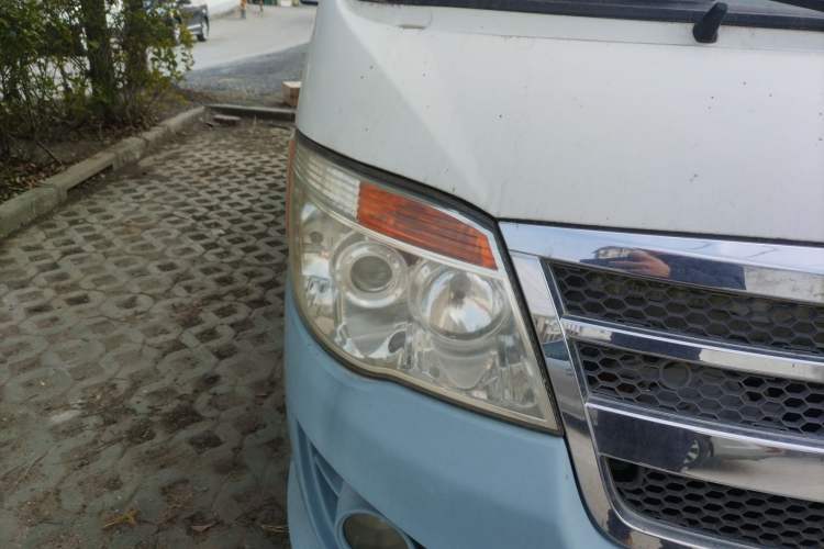 Used Foton Scenic 2012 2.0L Express Standard Short-Wheelbase Version 486EQV4
