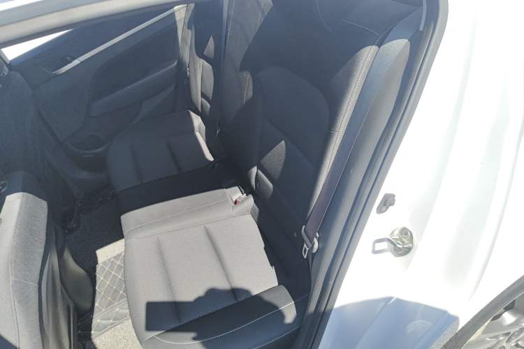 Used Hyundai Elantra (6th Generation / Lingdong) 2016 1.6L Automatic ZhiXuan – Elite Version
