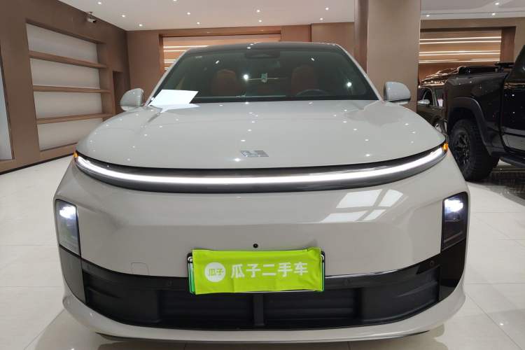 Used Li Auto L6 2025 Pro Smart Refresh Edition Front