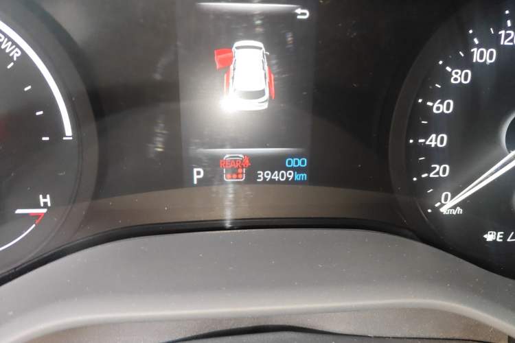 Used Toyota SIENNA 2023 2.5L Hybrid Comfort Edition Odometer Close Up