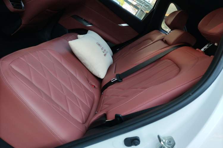 Used Changan CS75 PLUS 2025 4th Generation 1.5T New Blue Whale Smart Luxury Edition
