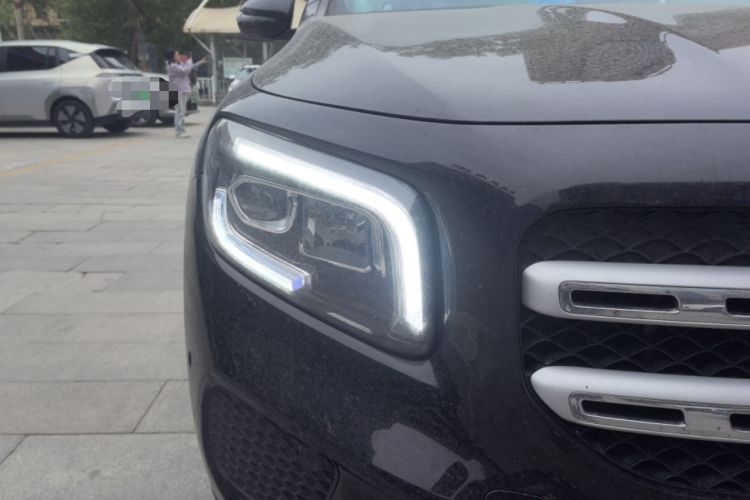 Used Mercedes-Benz GLB 2023 GLB 200 Fashion Model Right Front Headlight