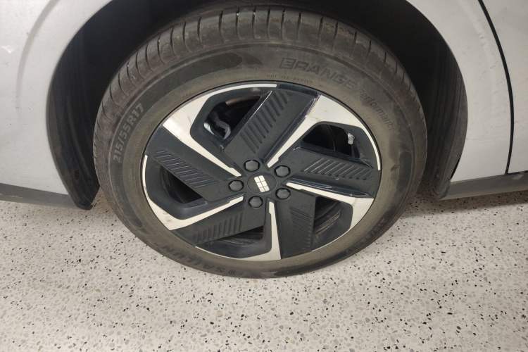 Used Geely Galaxy L6 2025 EM-i 140km Starship Edition