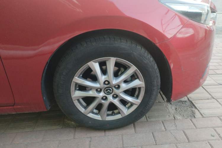 Used Mazda 3 Axela 2017 Sedan 1.5L Automatic Comfort Model Emission Standard China V Right Front Wheel Hub