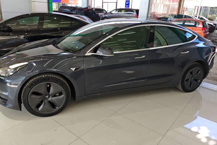 Used Tesla Model 3 2020 Long-Range Rear-Wheel-Drive Version