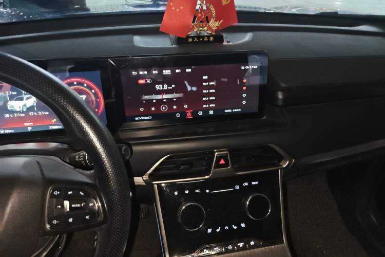 Used EXEED Lingyun 2021 290T Two-Wheel Drive StarRui Edition Audio And AC Panel