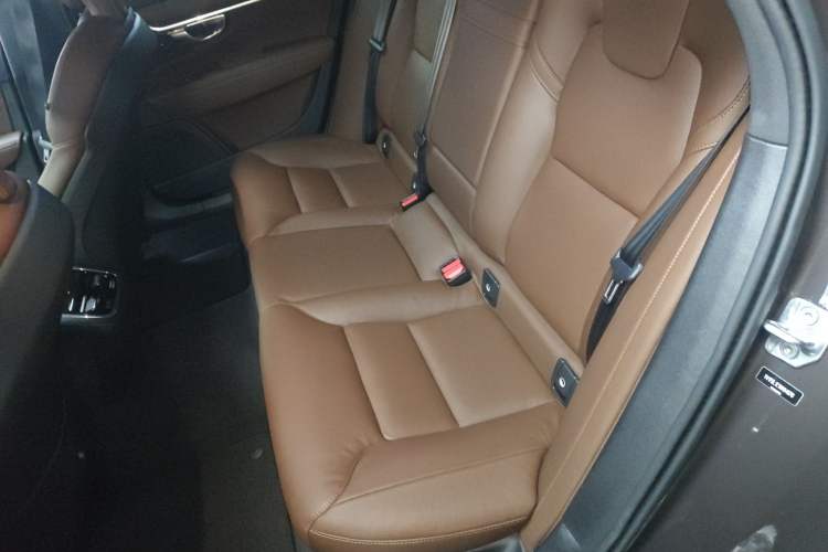 Used Volvo V90 2022 Cross Country B5 AWD Smart Range Edition