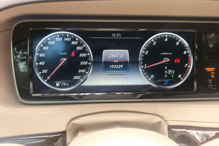 Used Mercedes-Benz S-Class 2016 S 400 L 4MATIC Odometer Close Up