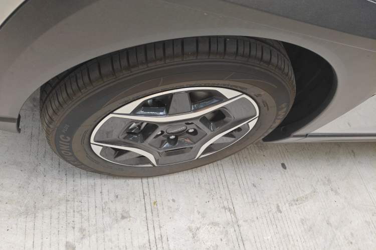 Used Dongfeng NAMMI 06 2025 401 Pro