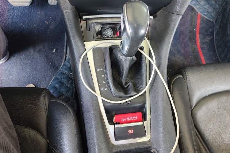 Used DS 5LS 2014 1.6T Elegant Version THP160
