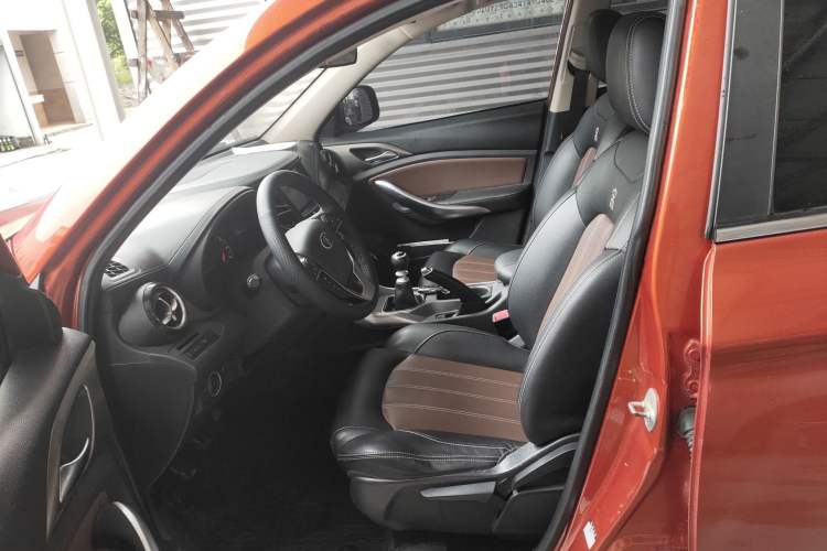 Used BYD Song 2016 GaiShi Edition 1.5TI Manual Elite Model Left Front Seat