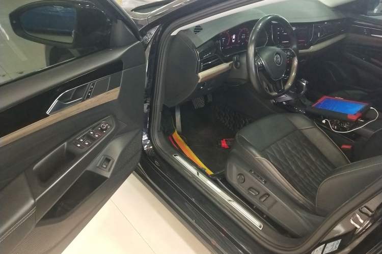 Used Volkswagen Passat 2019 330TSI Prestige Edition China V Standard Driver Seat