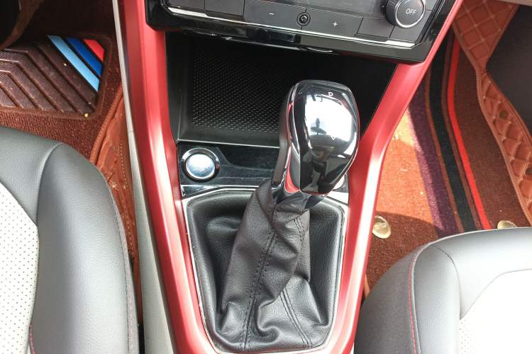 Used Volkswagen T-Cross 2019 280TSI DSG Luxury Edition Gear Lever