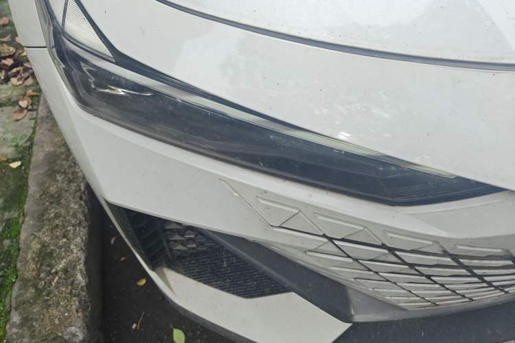 Used CHANGAN UNI-V 2022 1.5T Prestige Version Right Front Headlight