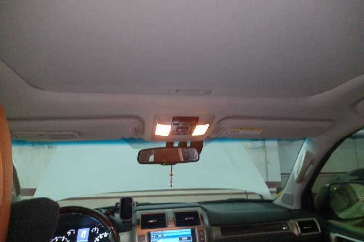 Used Lexus GX 2014 400 Prestige Edition Headliner