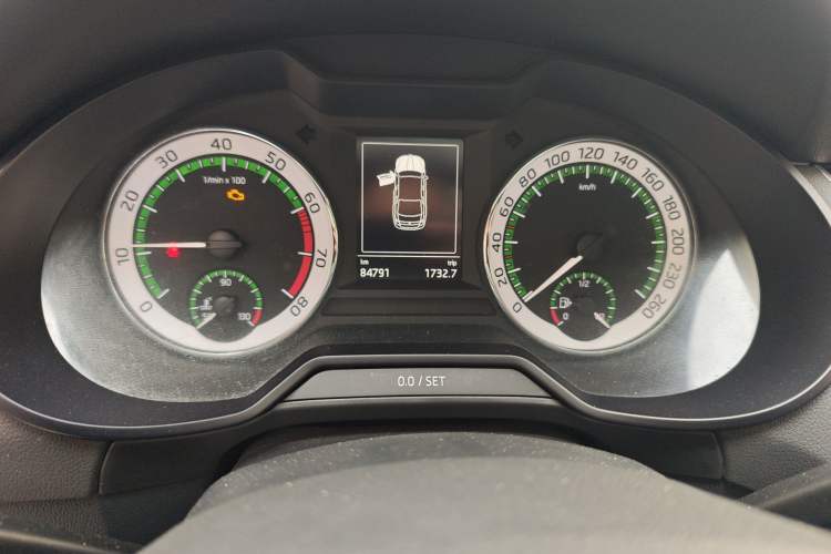 Used Skoda Octavia 2019 1.5L Automatic Smart Drive Luxury Edition China VI Standard