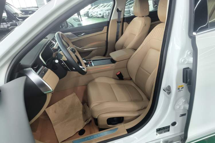 Used Jaguar XFL 2024 2.0T P250 Two-Wheel Drive Prestige Luxury Edition