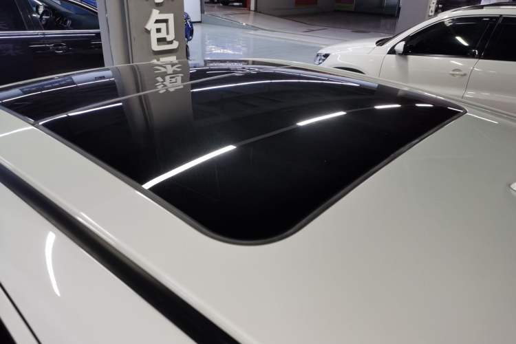 Used Honda Vezel 2020 1.5L CVT Luxury Edition
