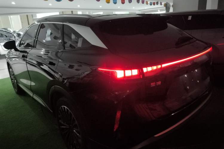 Used EXEED Stellar 2023 400T Four-Wheel Drive Enjoying the Flying Fish Edition