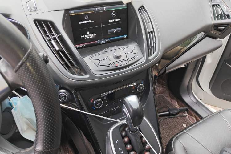 Used Ford Kuga 2015 2.0L GTDi Four-Wheel-Drive Sport Model