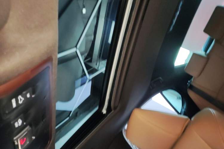 Used Lexus ES 2020 200 Excellence Edition Headliner