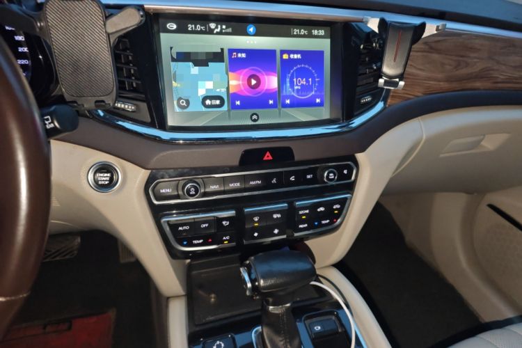 Used GAC Trumpchi GS8 2017 320T Two-Wheel Drive Luxury Smart Connectivity Version (7 Seats)