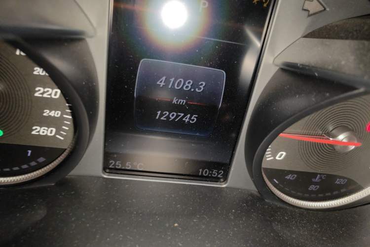 Used Mercedes-Benz GLC Coupe 2017 GLC 200 4MATIC Coupe SUV
