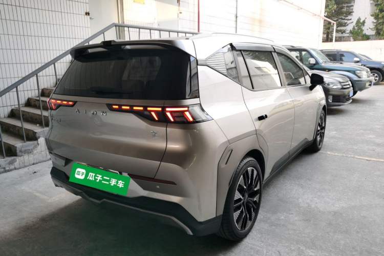 Used AION Y 2022 70 Tech Edition Lithium Iron Phosphate