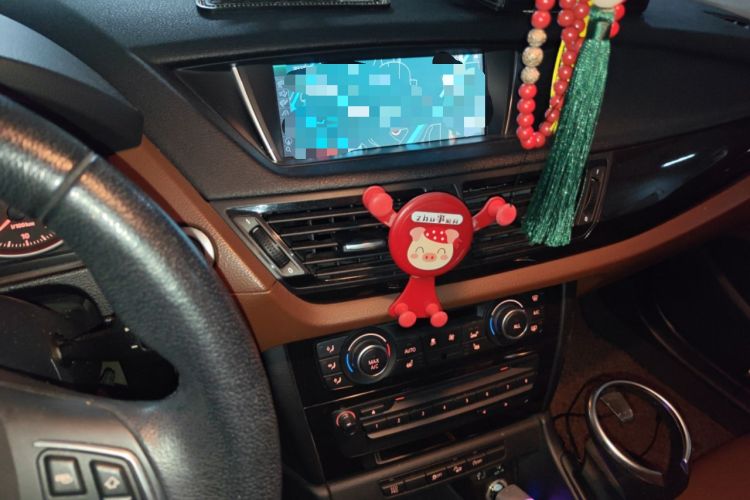 Used BMW X1 2012 xDrive20i Audio And AC Panel