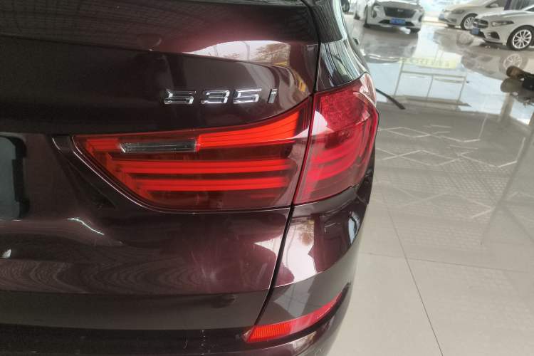 Used BMW 5 Series GT 2015 528i Leading Model
