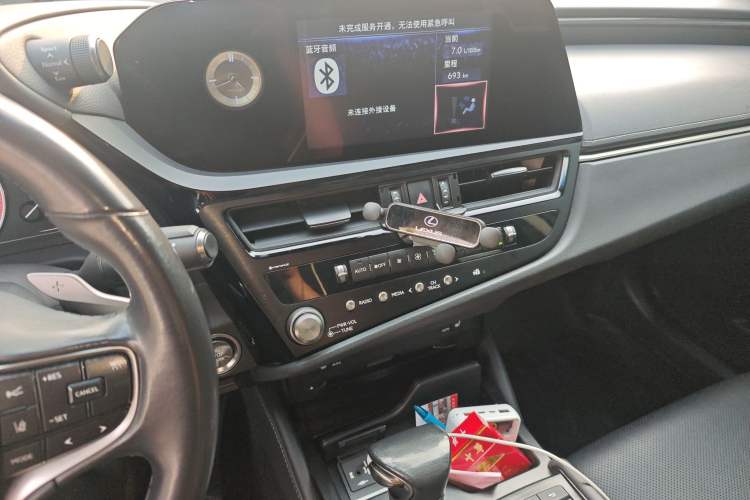 Used Lexus ES 2021 200 Excellence Edition
