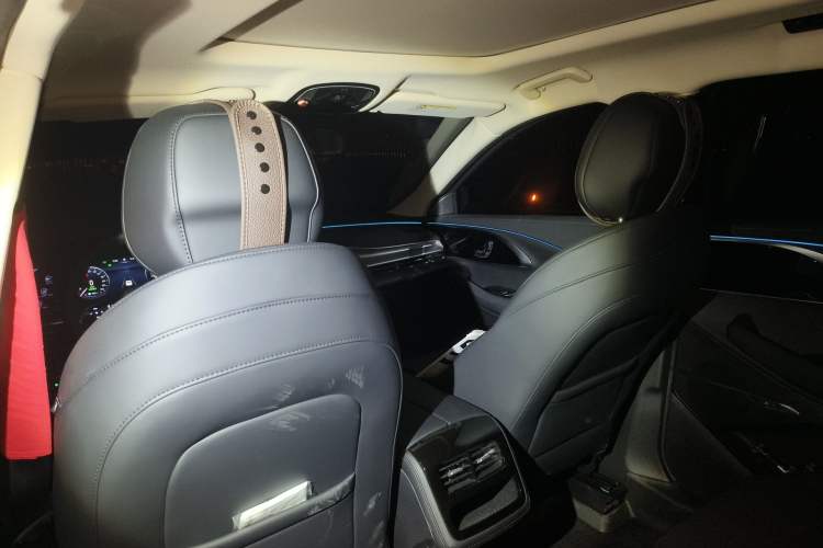 Used EXEED Lingyun 2024 400T Two-Wheel-Drive King Edition