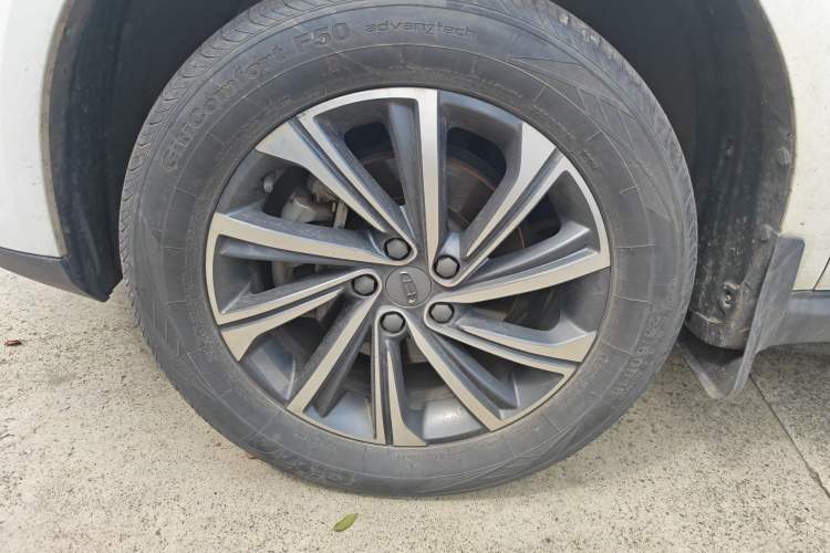 Used Geely Auto Vision X6 2020 1.4T Manual Luxury Model
