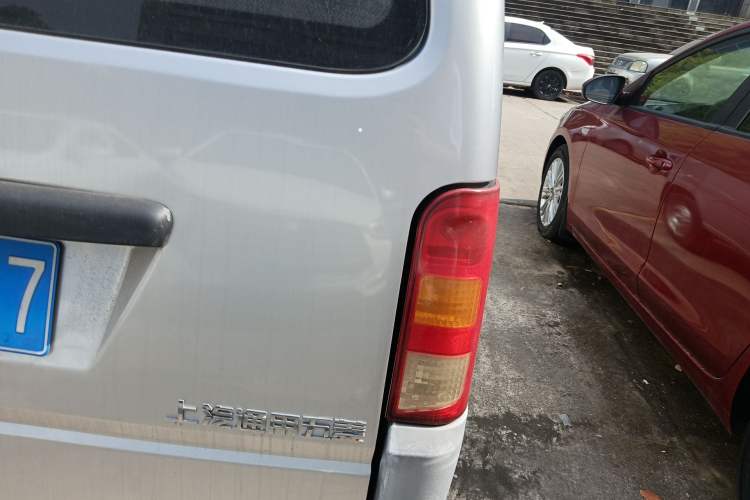 Used Wuling Zhiguang 2020 1.2L Practical Model China VI LSI Right Rear Taillight