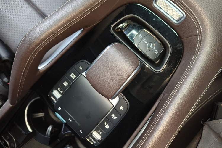 Used Mercedes-Benz GLE 2022 GLE 350 4MATIC Stylish Model Vehicle Key