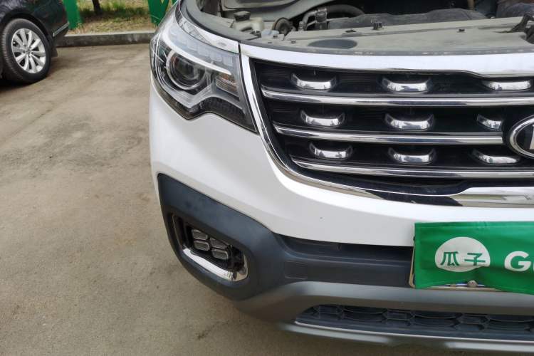 Used Kia Sportage R 2019 2.0L Automatic Smart Luxury Edition Right Front Headlight