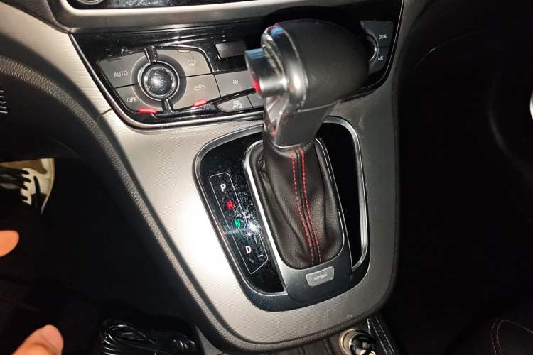 Used Haval M6 2017 1.5T Automatic Two-Wheel Drive Elite Model
