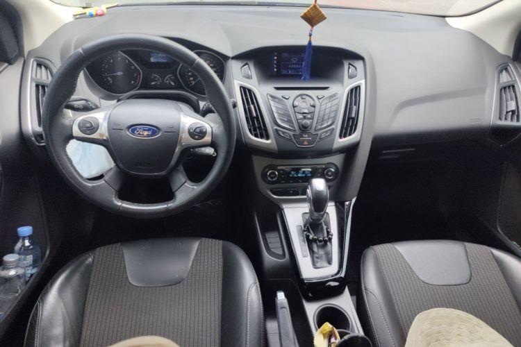 Used Ford Focus 2012 Hatchback 1.6L Automatic Fashion Edition

