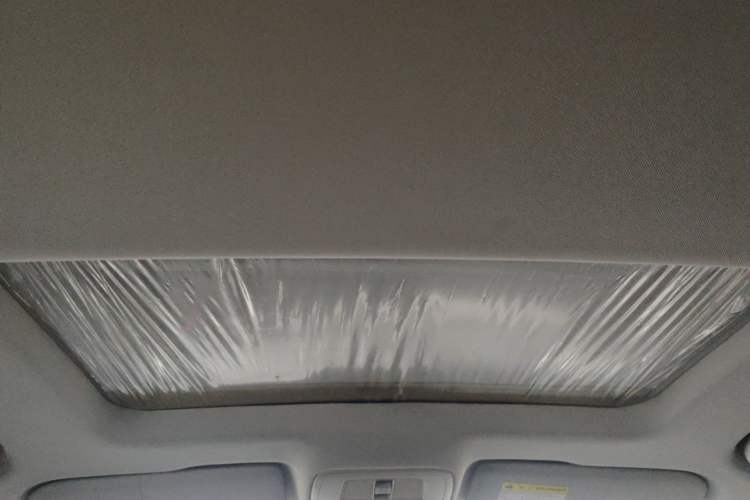 Used Roewe i5 2021 1.5L CVT Platinum Edition