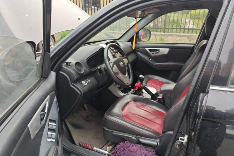 Used Lifan Auto X60 2015 1.8L Manual Comfort Model China V Standard
