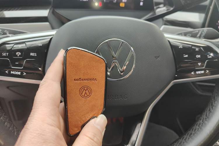 Used Volkswagen ID.6 CROZZ 2022 Long-Range PRO Edition