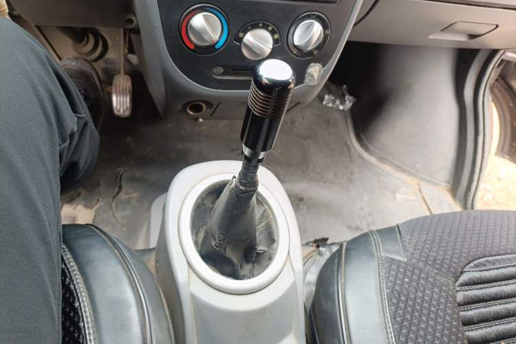 Used BAIC Weiwang 306 2011 1.3L base model 7 seats