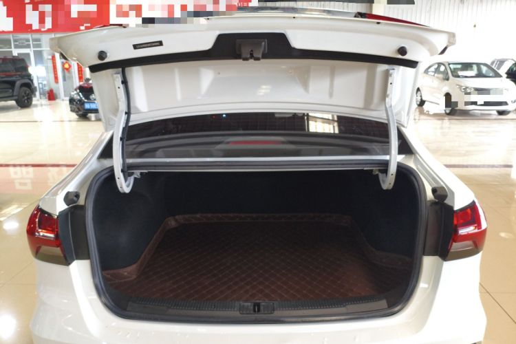 Used Roewe i5 2021 Revised Version 1.5L CVT Diamond Edition