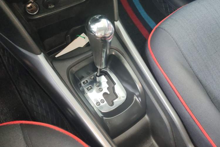 Used Peugeot 2008 2014 1.6L Automatic Fashion Edition