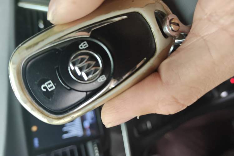 Used Buick Encore 2017 18T Automatic Two-Wheel Drive Urban Fashion Model Vehicle Key