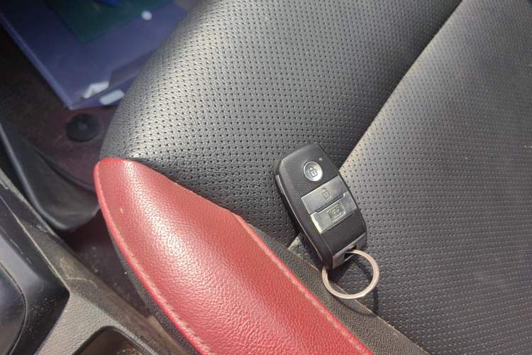 Used Kia KX Cross 2017 1.4L AT GLS
